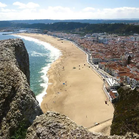Dom wakacyjny With Terrace In Nazaré
